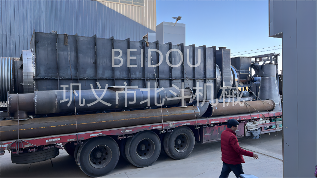 甘蔗渣炭化爐裝車現場,即將發往廣西客戶